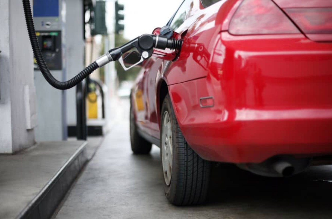 Can You Leave Your Car On While Pumping Gas Facts and Safety Measures