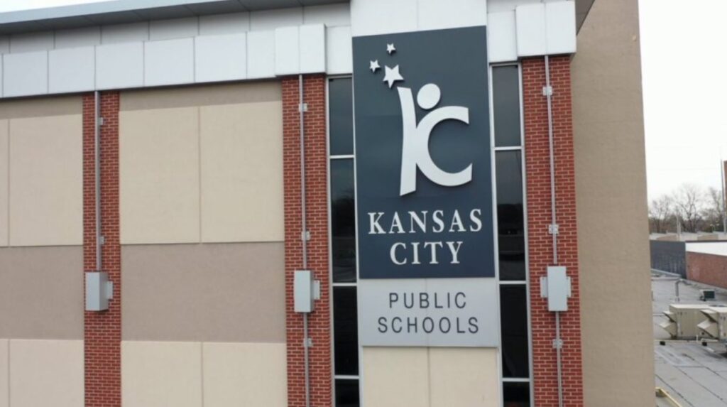 Two Kansas schools cancel classes due to HVAC breakdown amid heatwave`