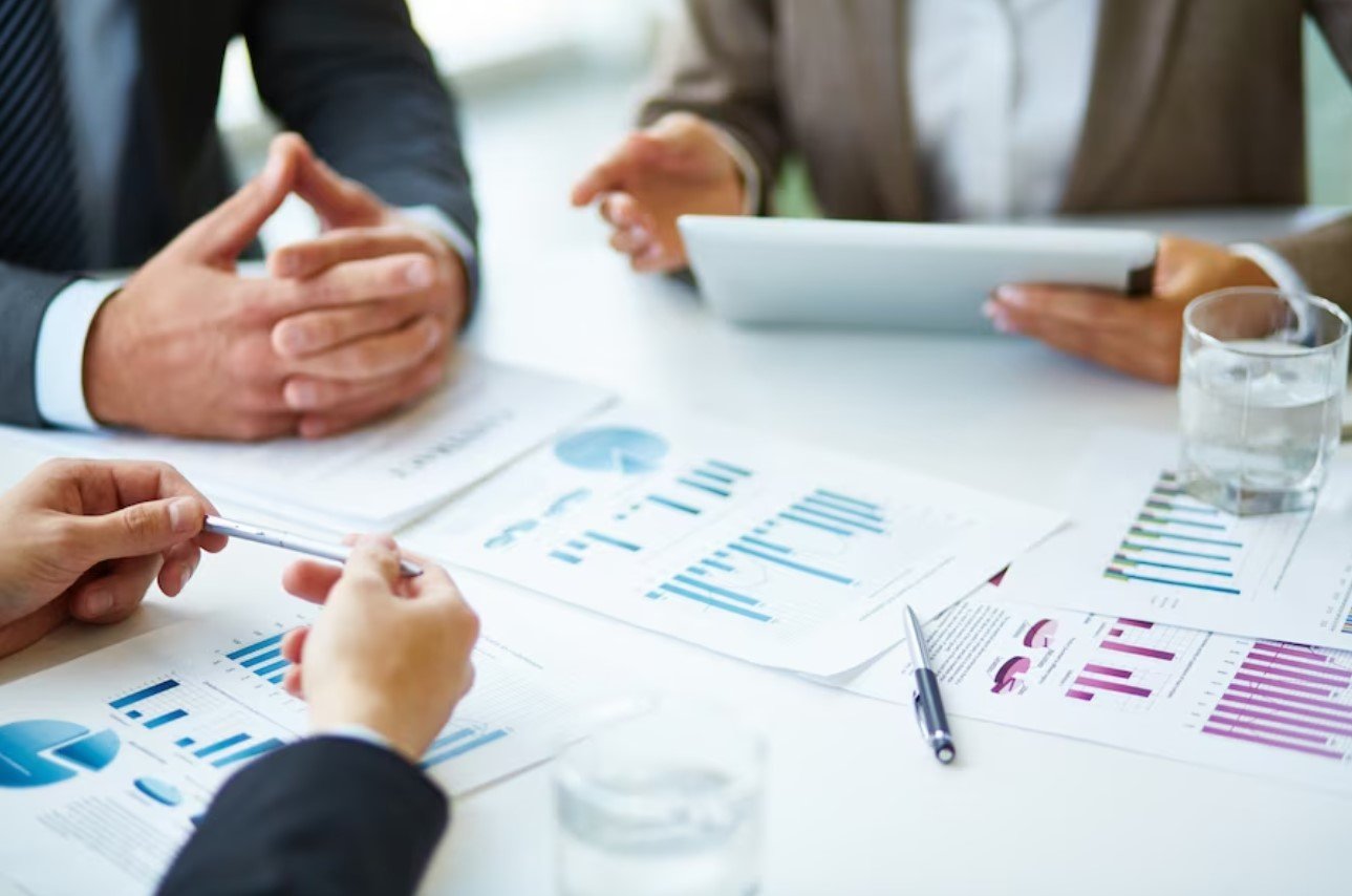 How to Build Your Wealth? Portfolio Management and Asset Allocation 1 Portfolio Management