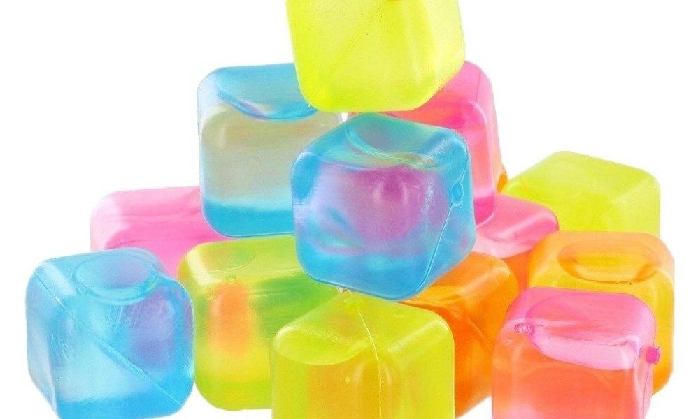 What is Inside Reusable Ice Cubes: A Comprehensive Guide