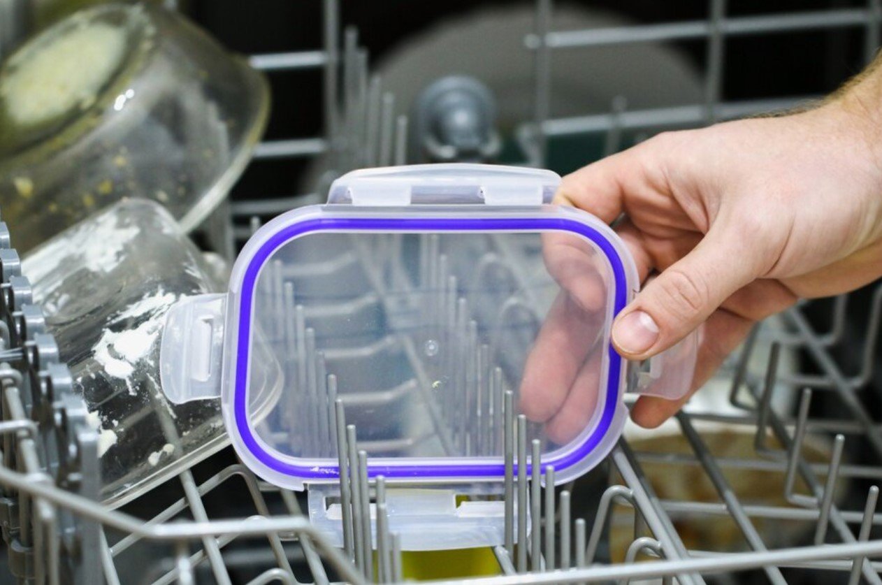 can tupperware go in the dishwasher