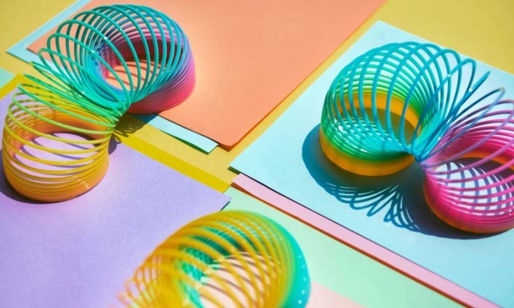 How to Fix a Metal Slinky?