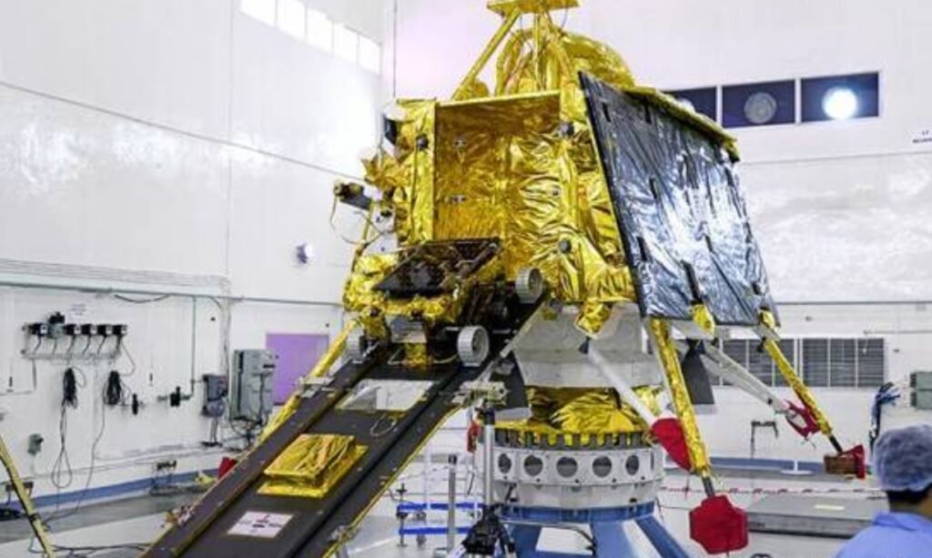Chandrayaan-3 successfully separates its propulsion module from the lander