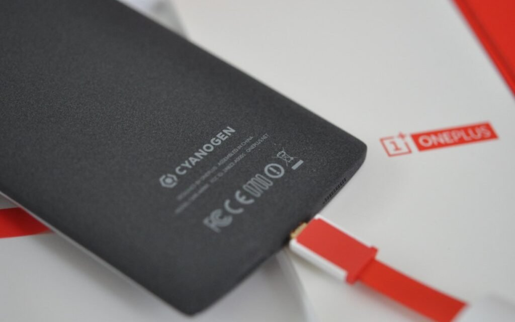 OnePlus 12 to offer blazing-fast charging speeds and a massive battery