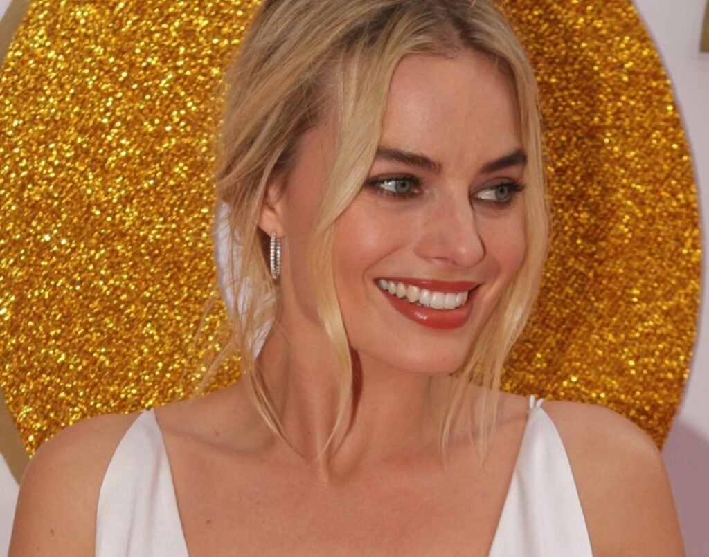Margot Robbie Ditches Pink with Her Modern Black Governors Awards Dress